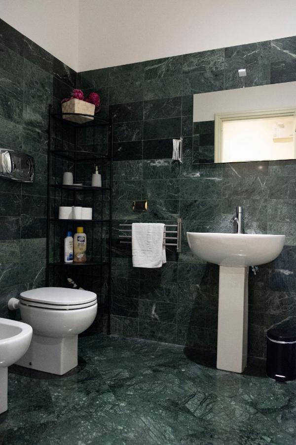 Tritone Apartment ローマ エクステリア 写真