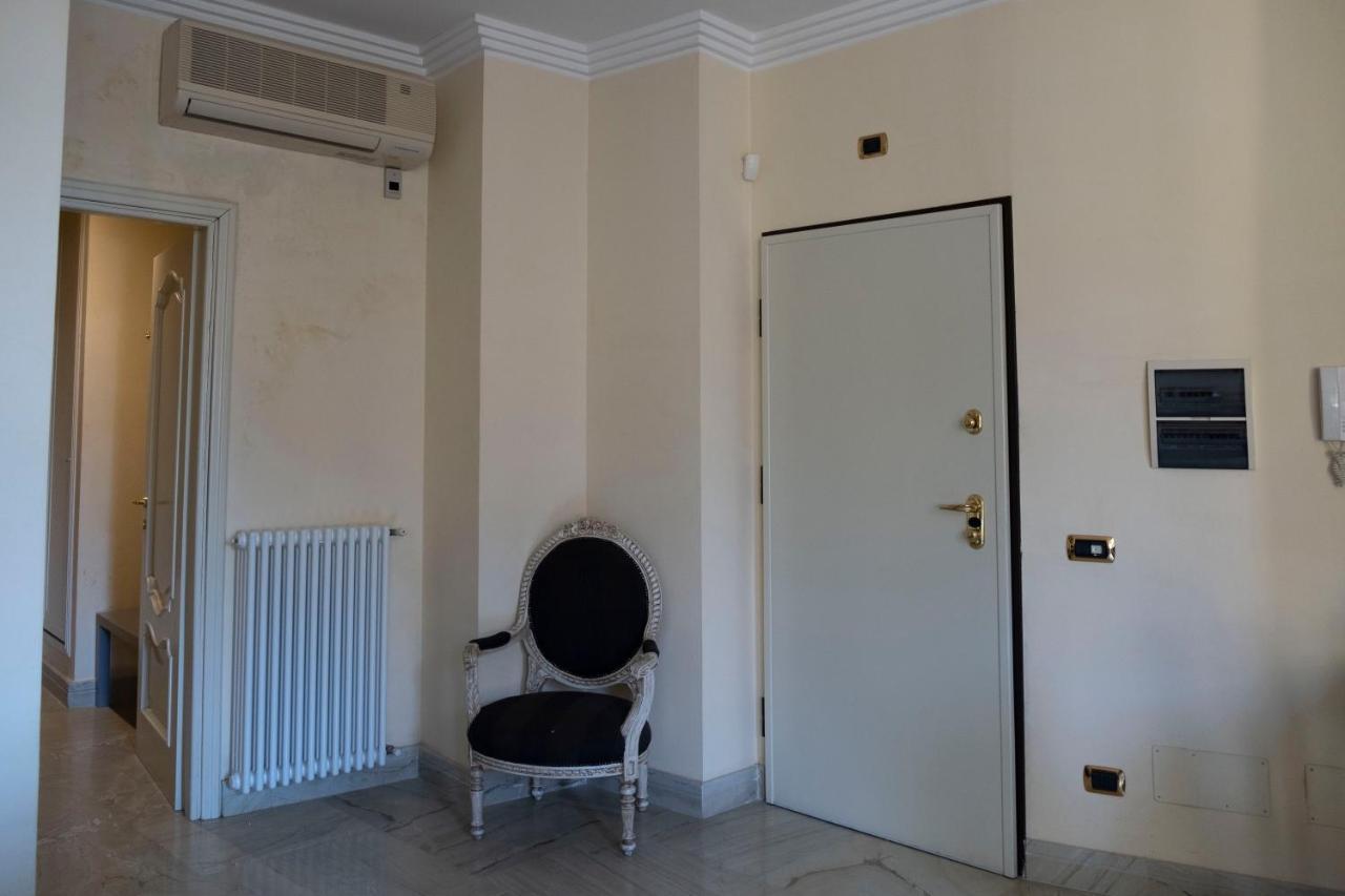 Tritone Apartment ローマ エクステリア 写真